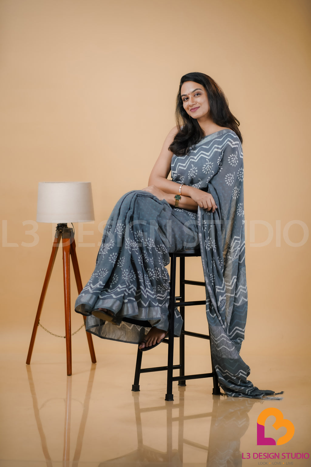 Grey Linen Cotton Saree with Delicate Dotted Patterns and Silver Zari Accents