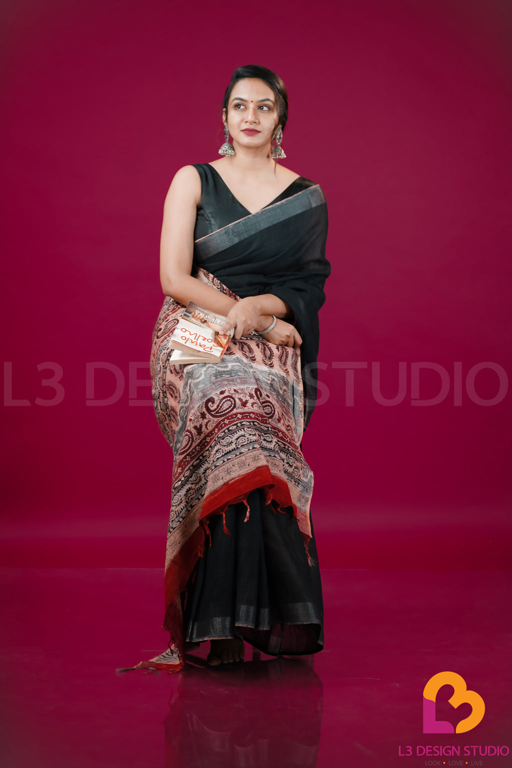 Black Linen Cotton Saree with Silver Zari and Printed Pallu